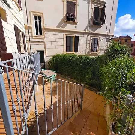 Apartment Con Giardino *